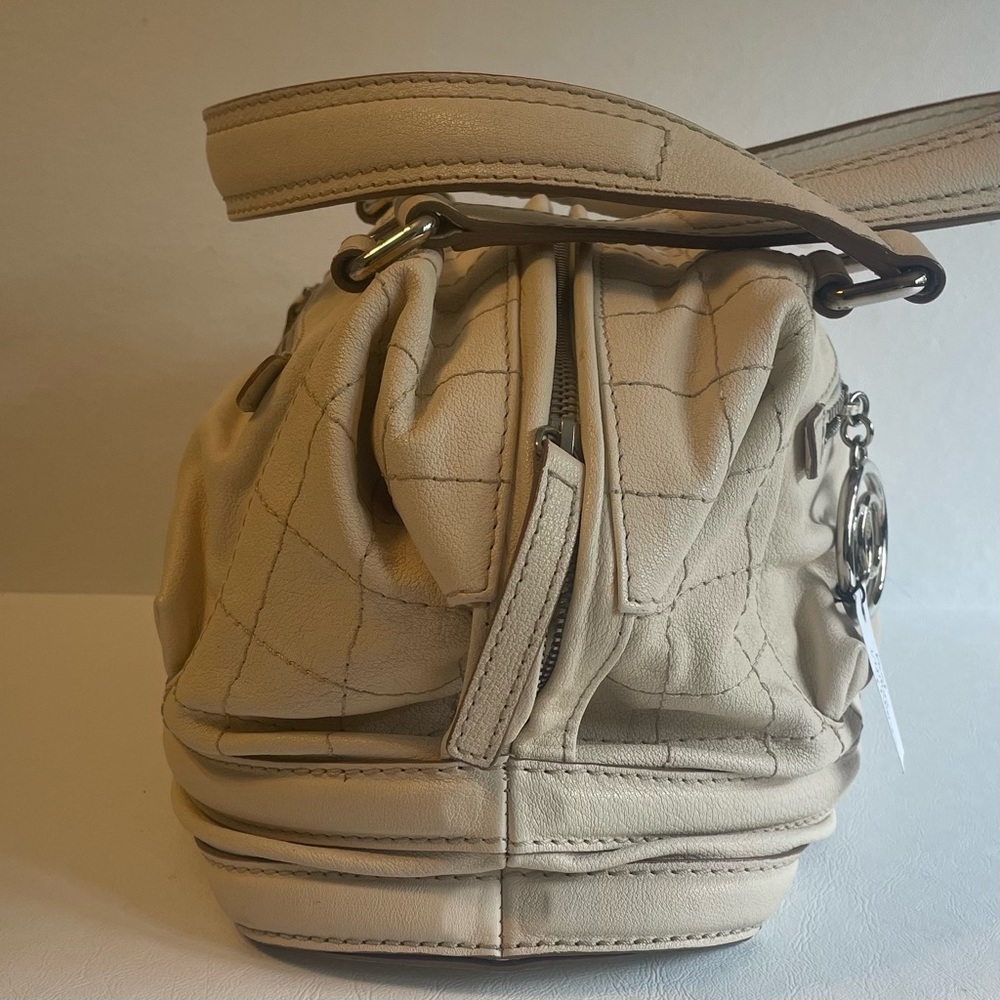 CHANEL 2006-2008 Goatskin Ivory Square Stitch Bowler - Picture 3 of 6